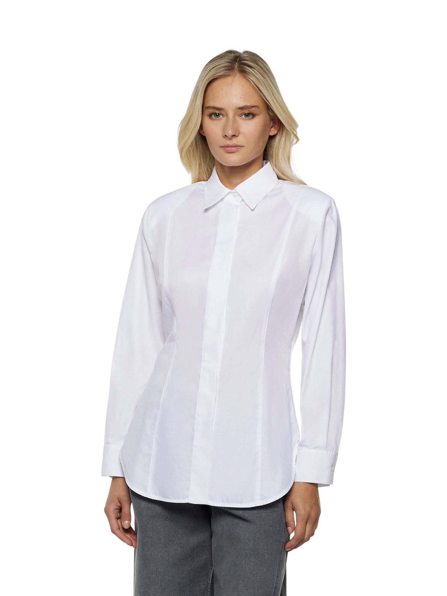 Camicia con cintura ricoperta e maxi fibbia in popeline