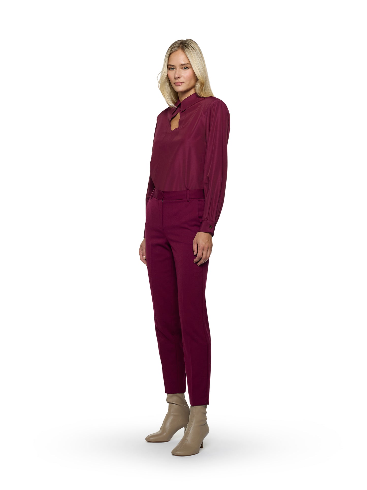 Drop-front shirt with back buttons in fluid techno fabric