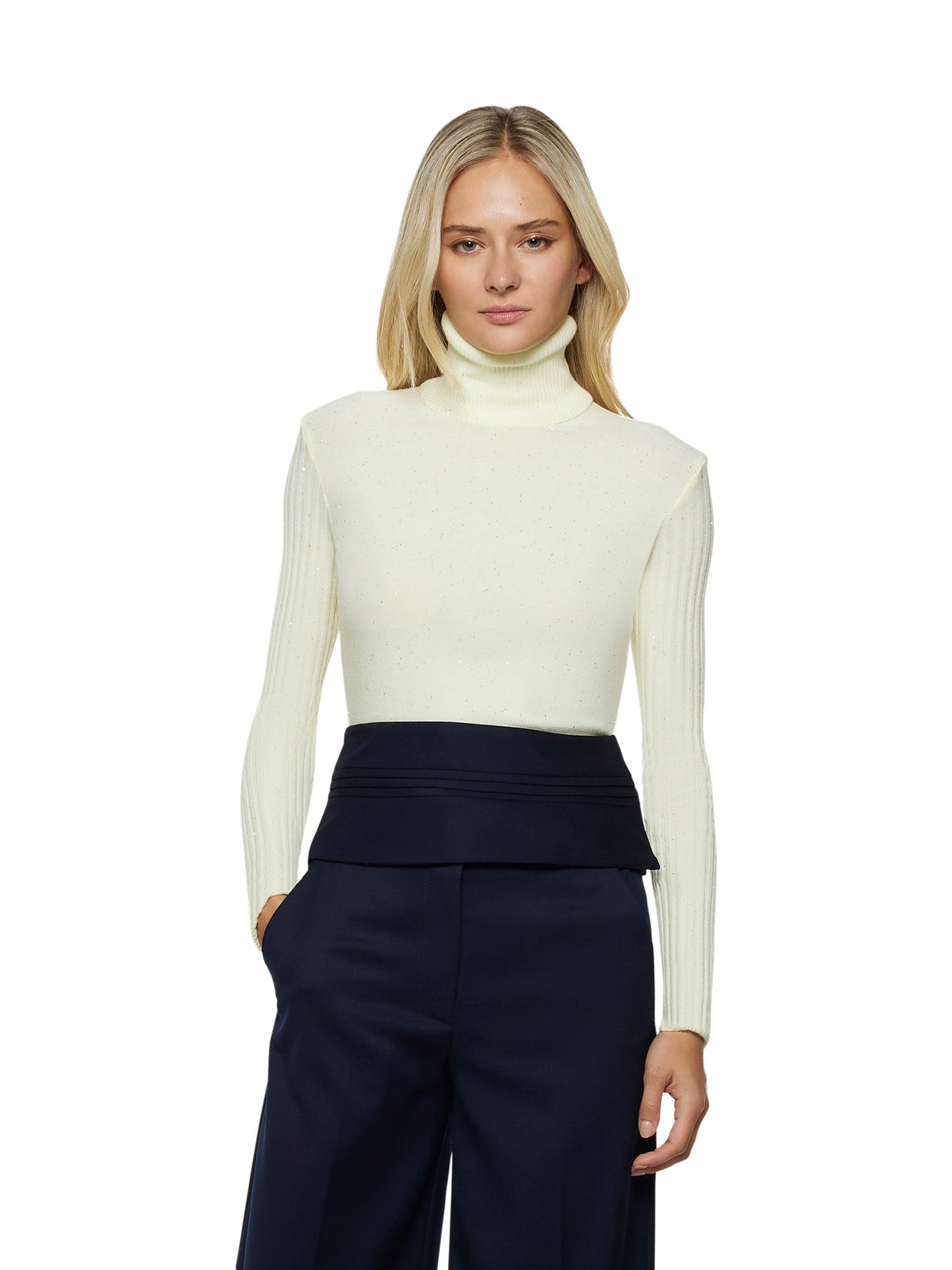 Long-sleeved basic turtleneck