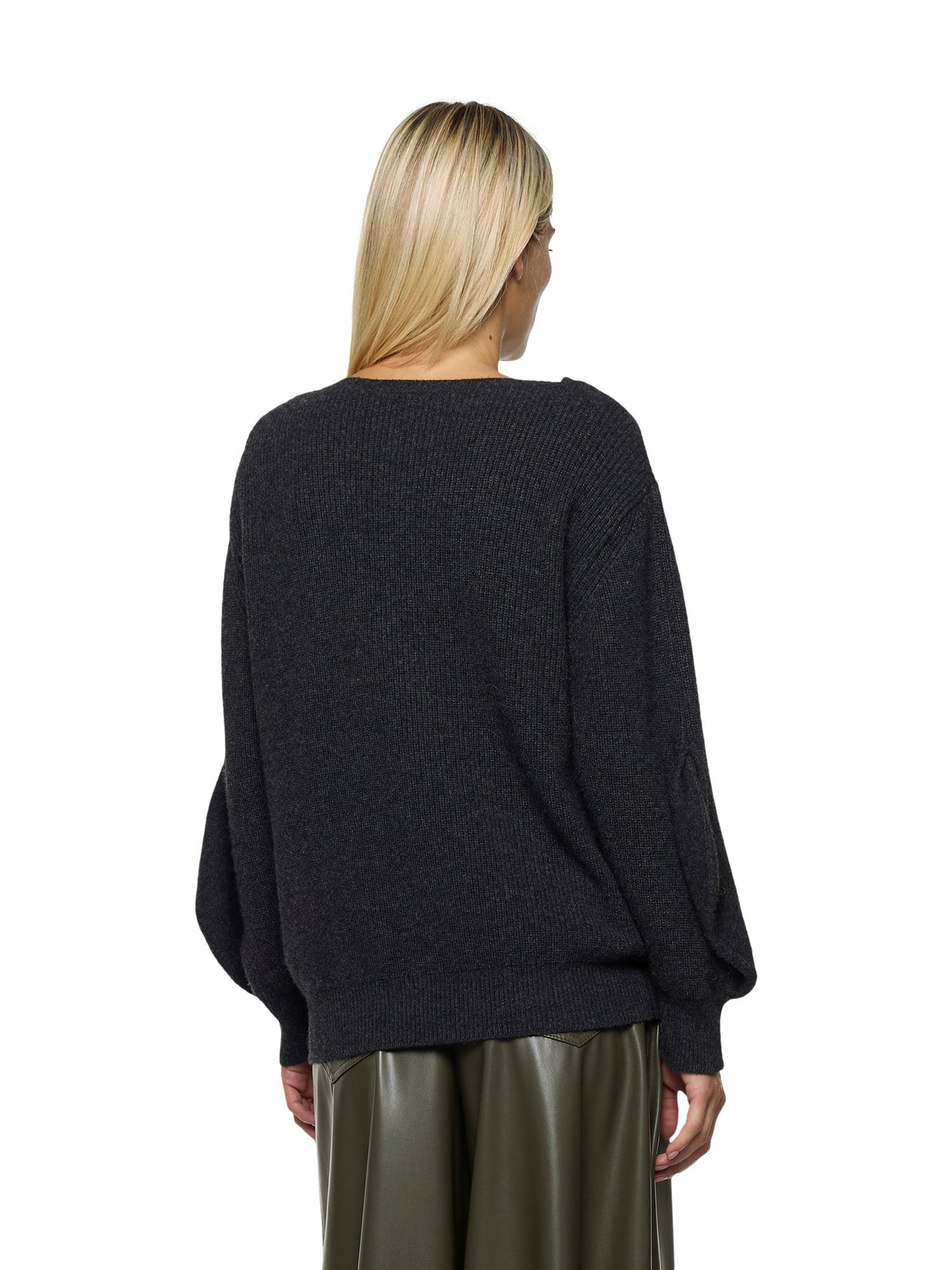 Boat neck sweater with straight design with front opening and flower of beads and sequins
