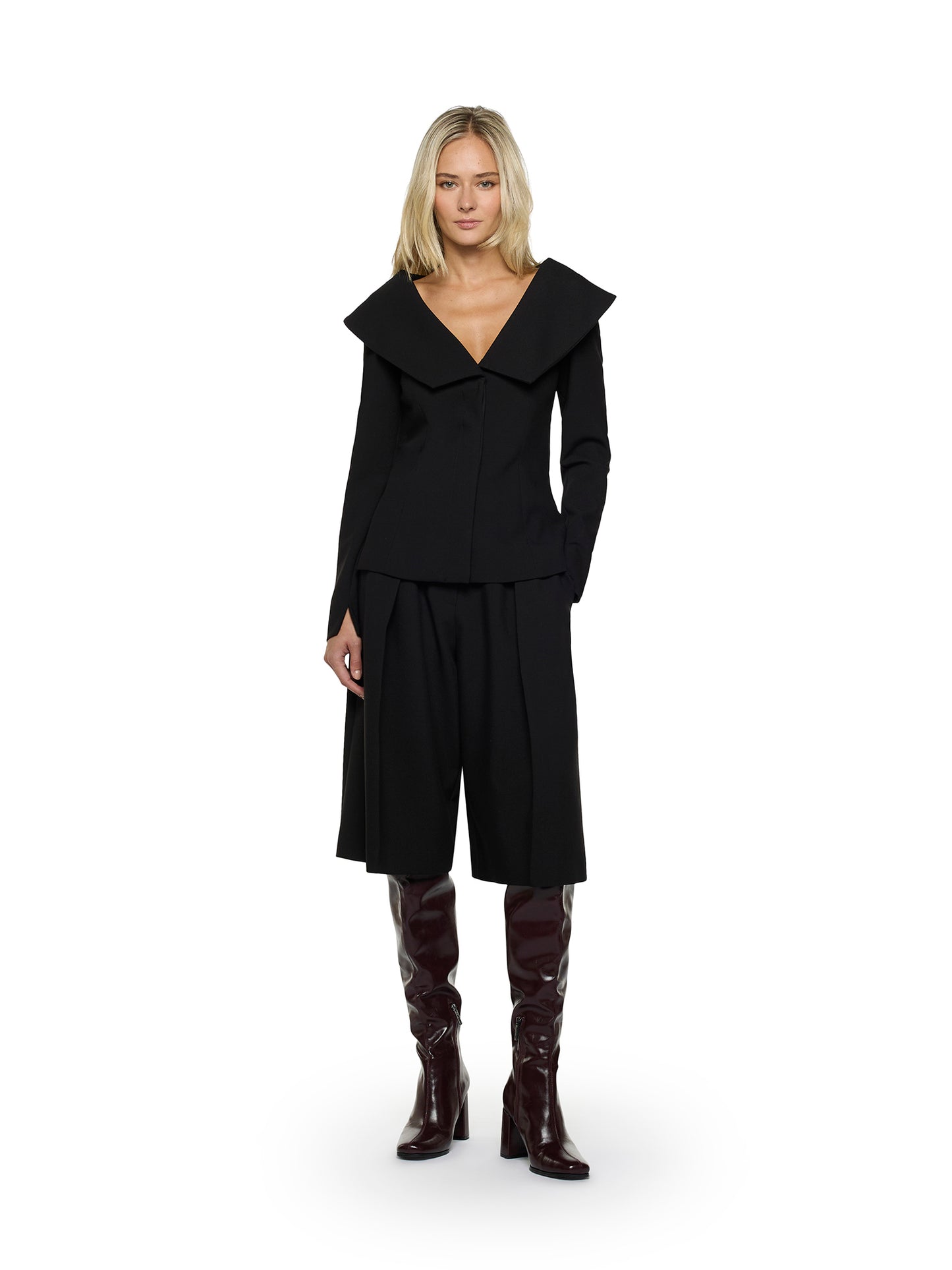 Pantaloni cropped con cintura ricoperta in golden crepe