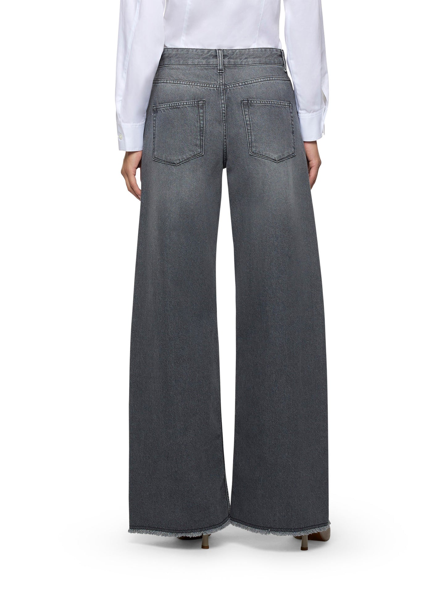Denim largo con spacchi al fondo