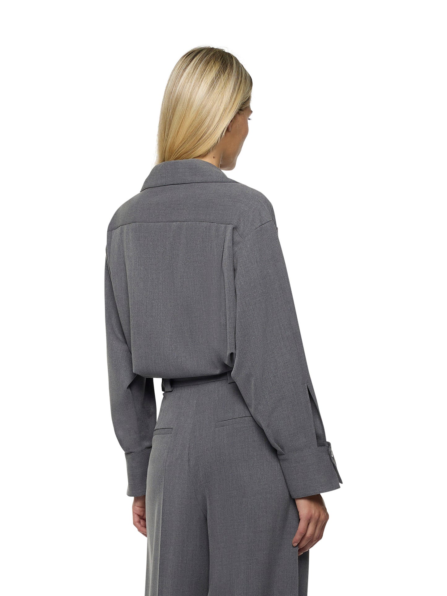 Tunica con scollo ricamato in tela transition