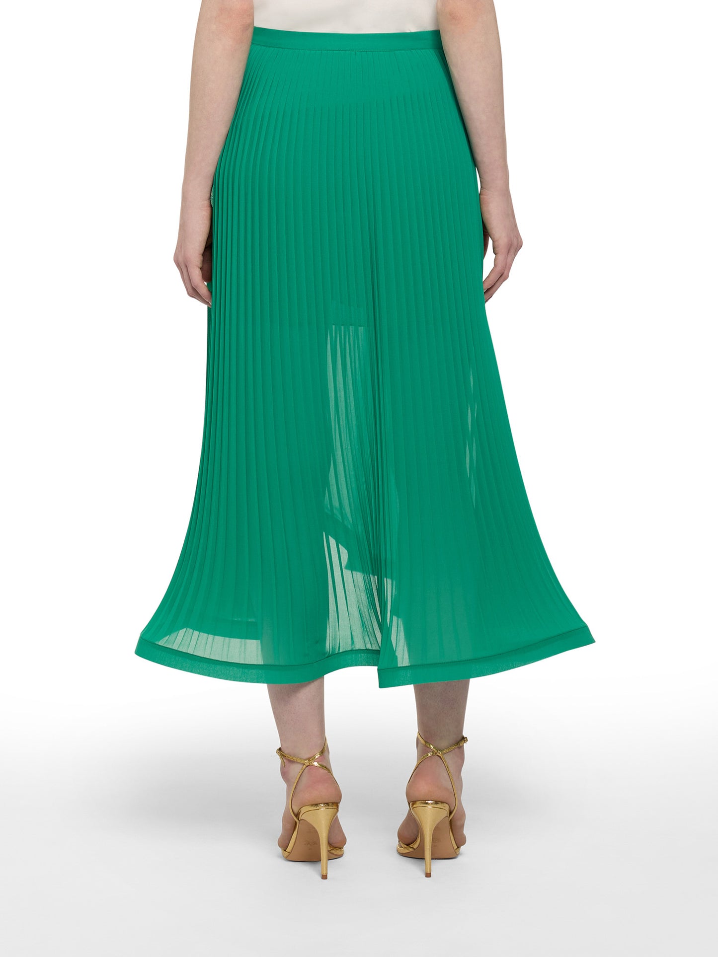 Long skirt in pleated poly georgette