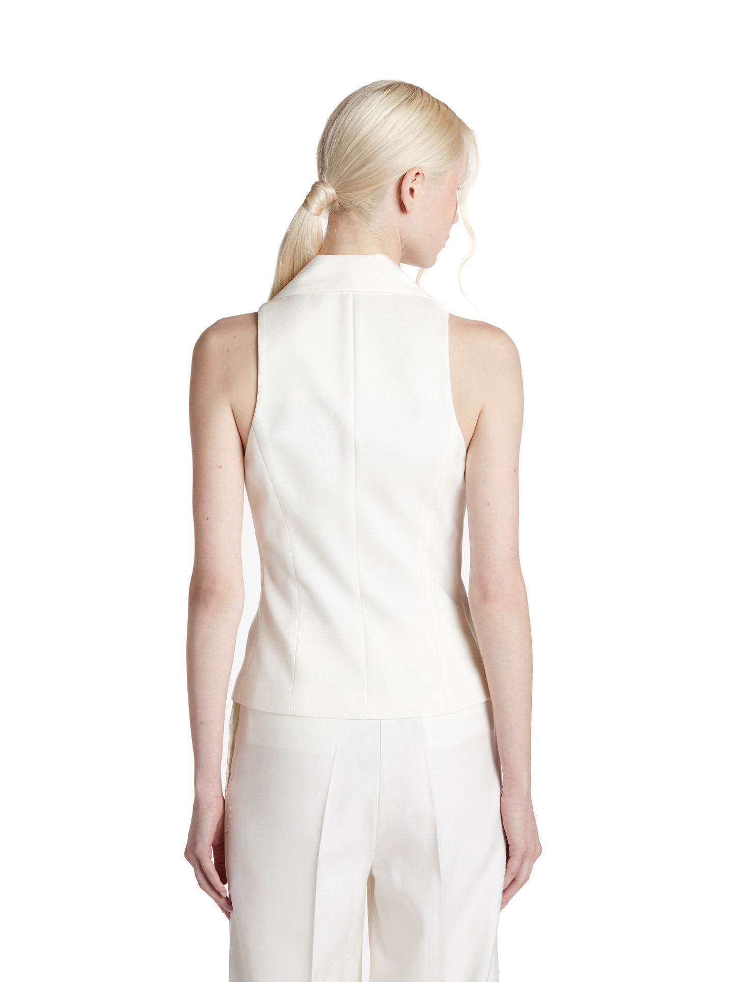 Three-button light woven top