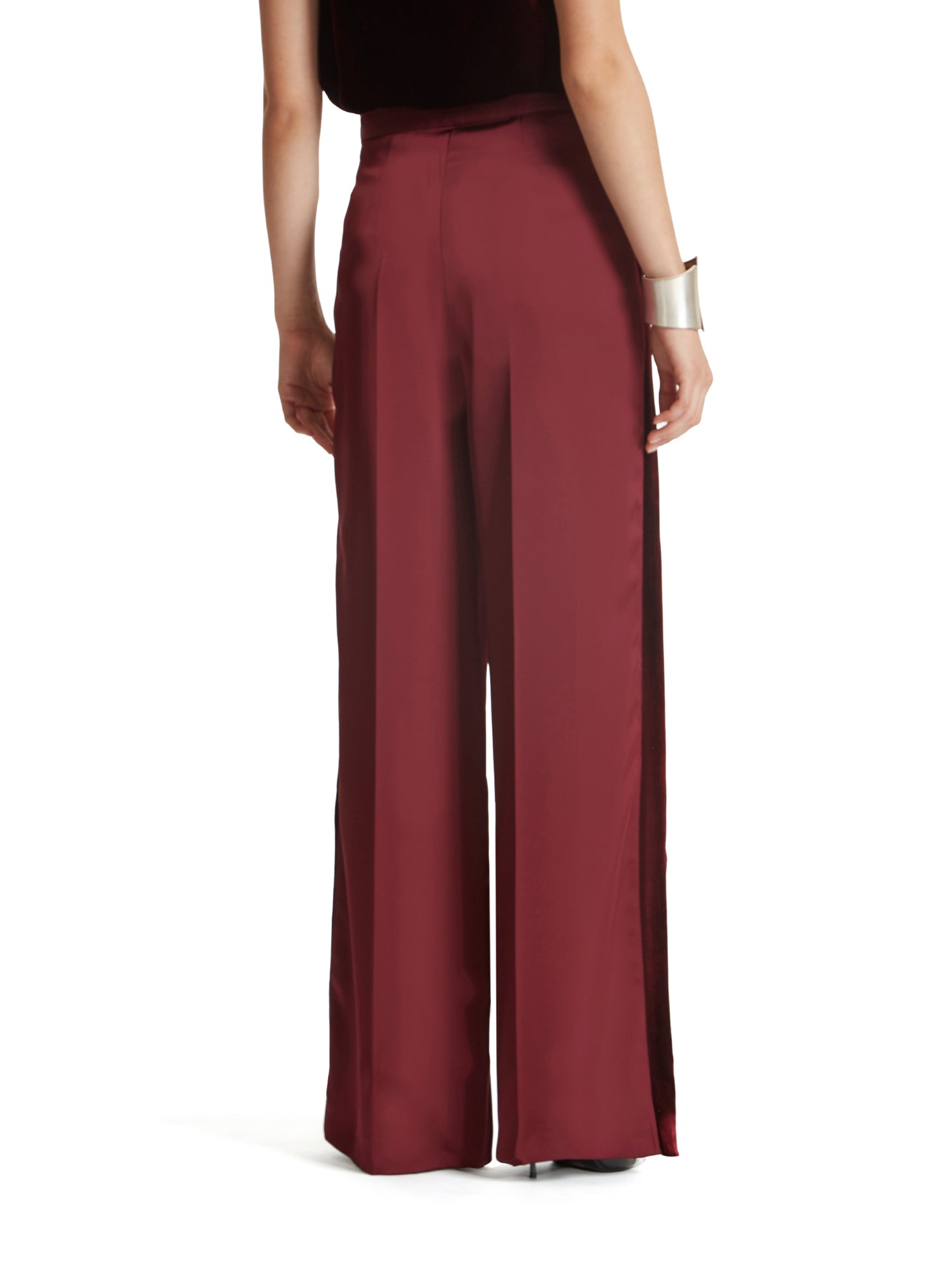 Heavy satin trousers with waistband and velvet stripes