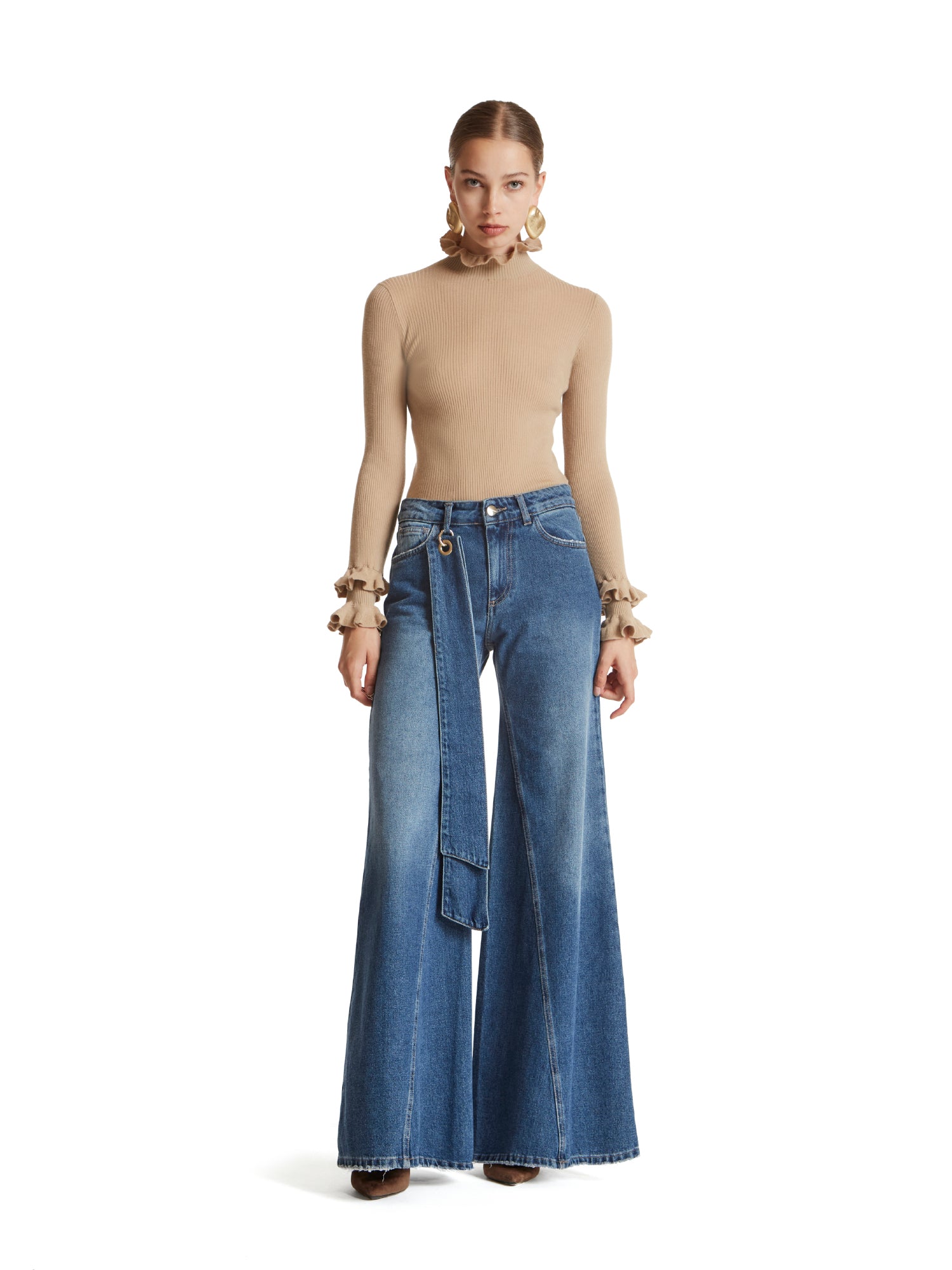 Maglia con collo con rouches