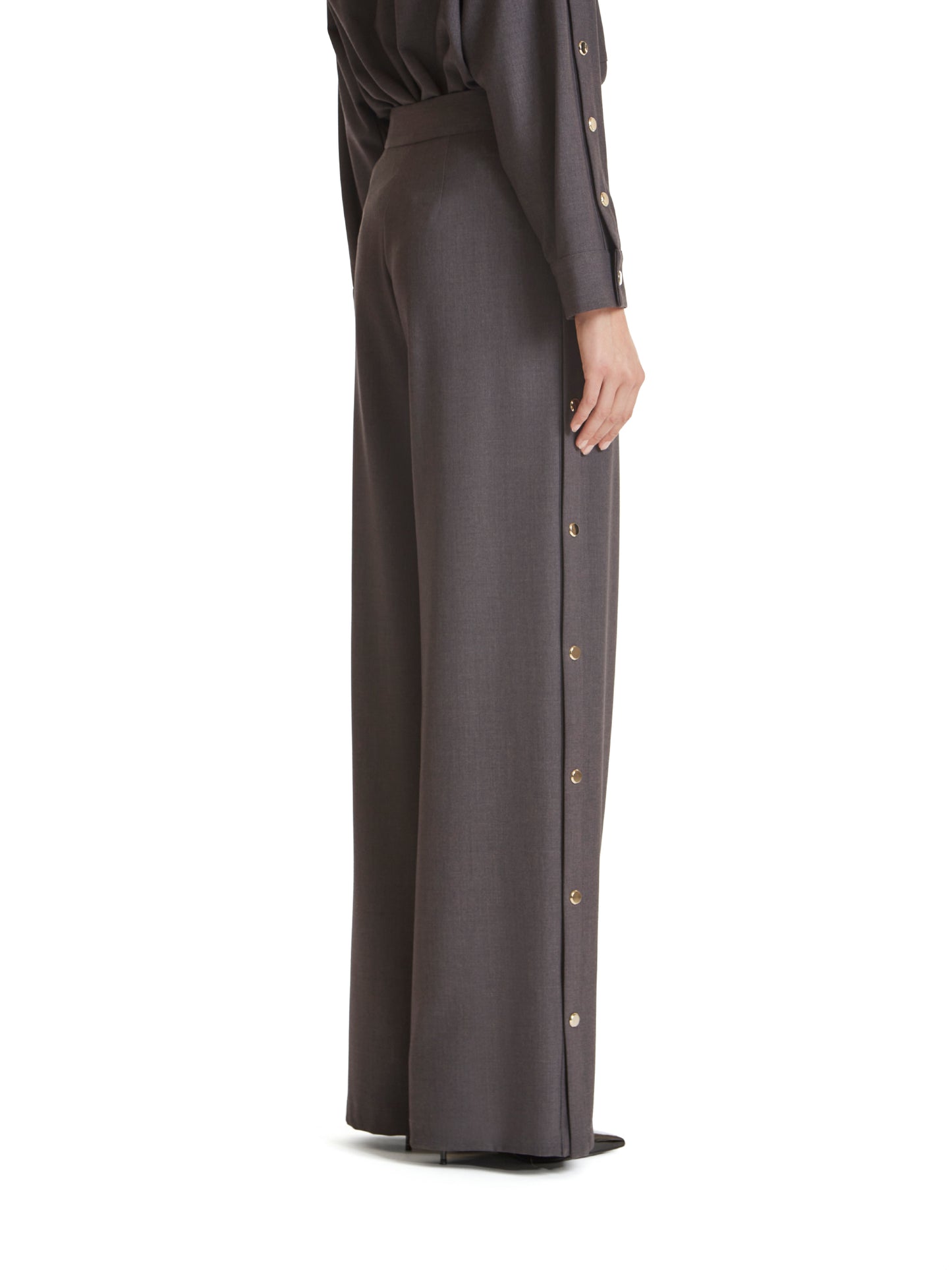 Wide-leg trousers with snap buttons in transition fabric
