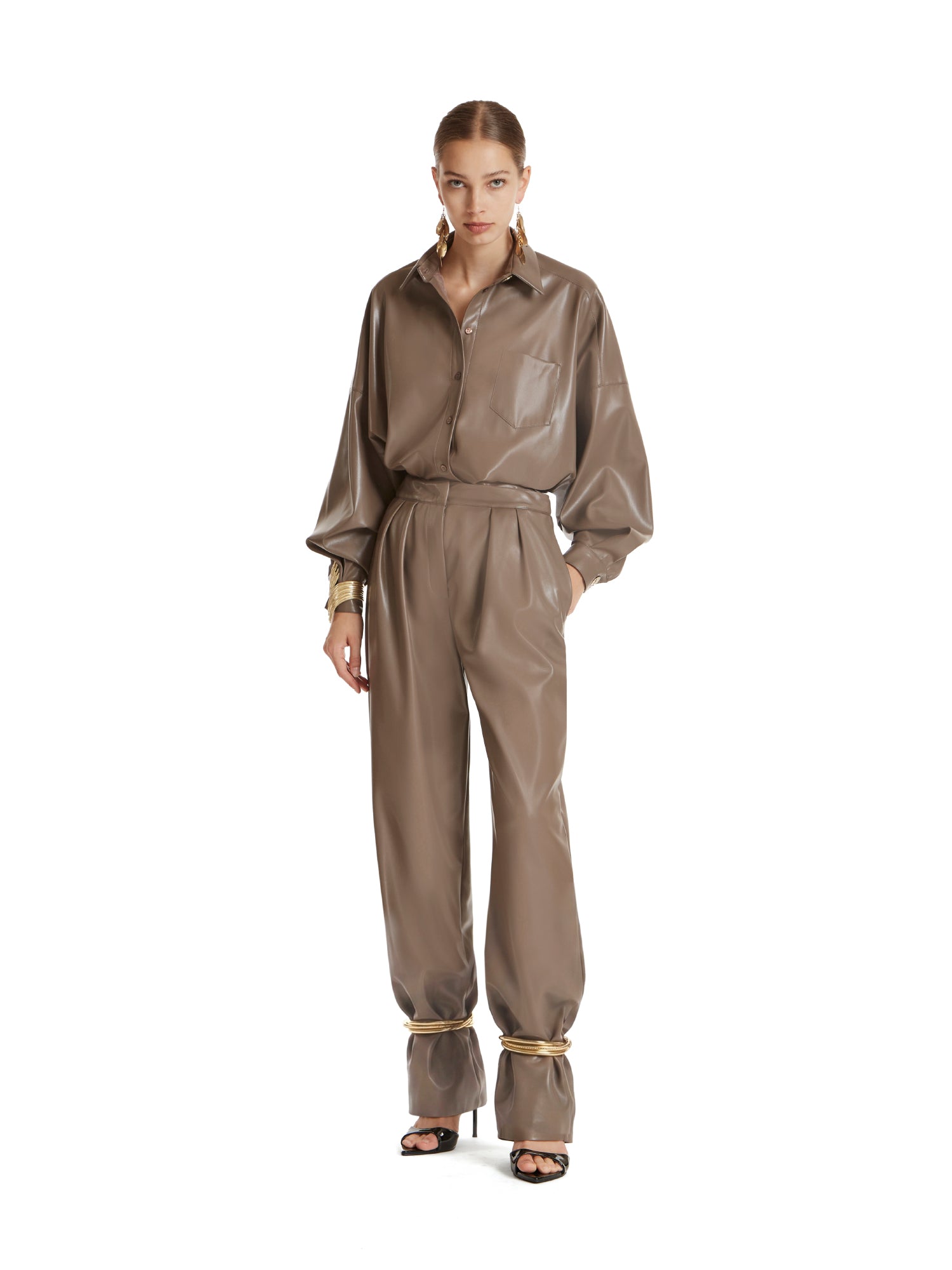 Pantalone con doppia pences e bracciali snake