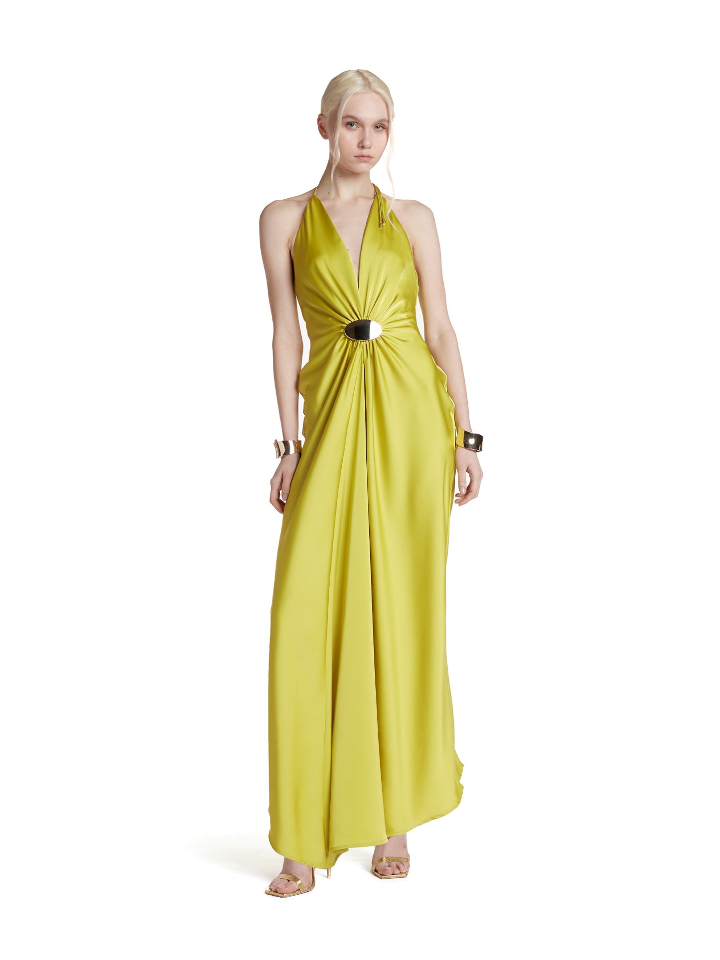 Abito lungo con scollo