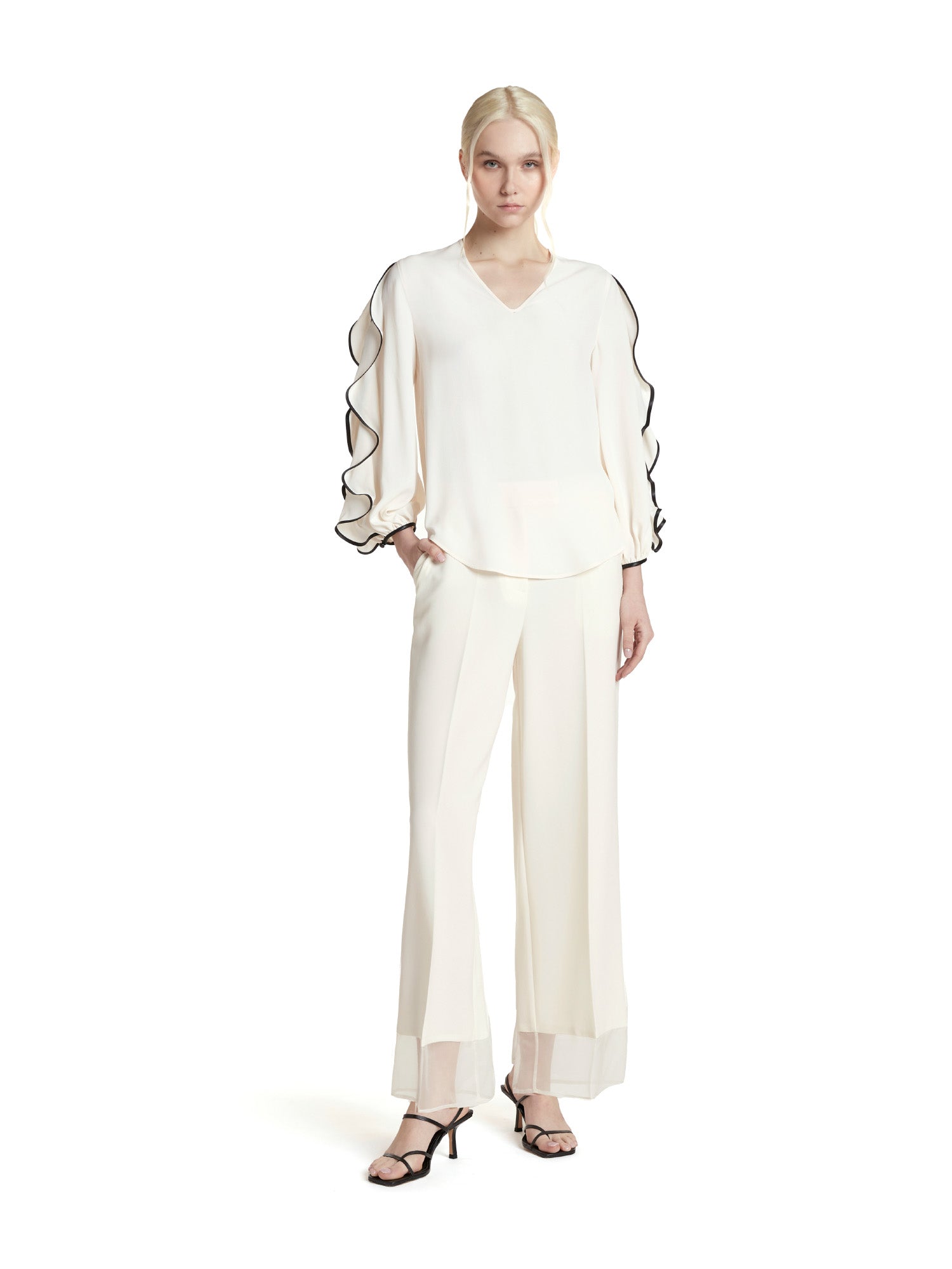 Blouse with ruffle sleeves