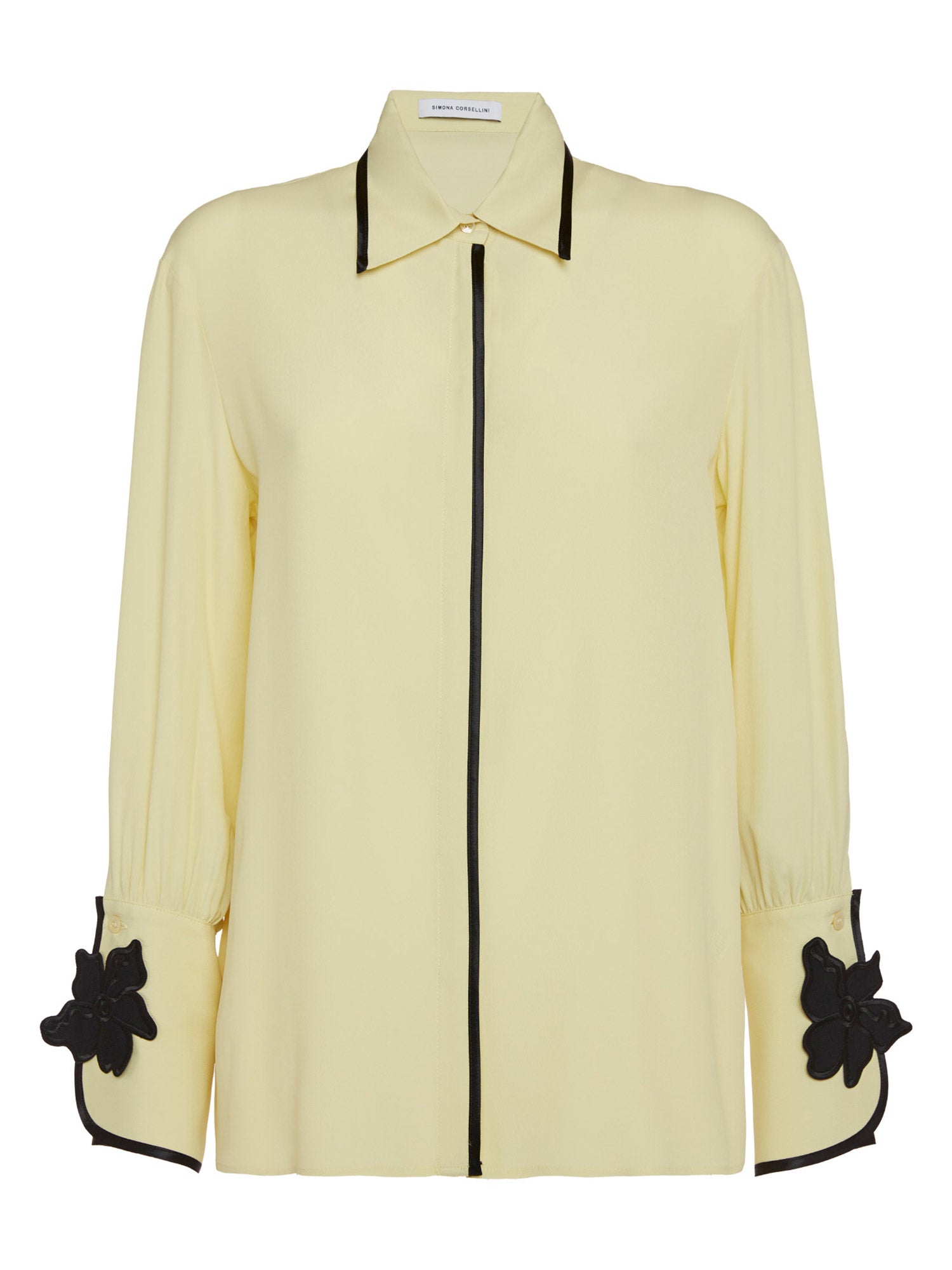 Shirt with contrasting details