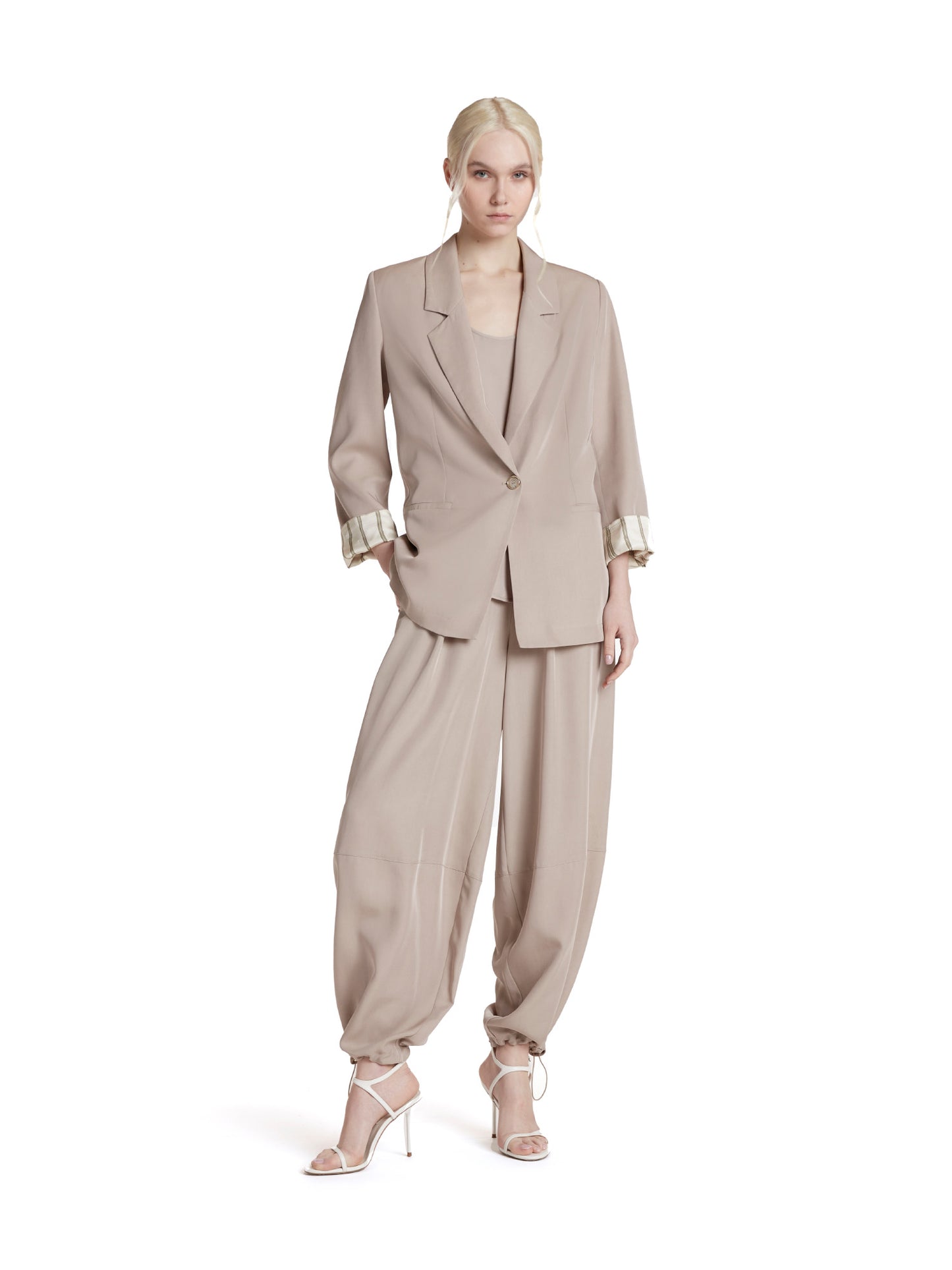 Straight jacket in viscose twill