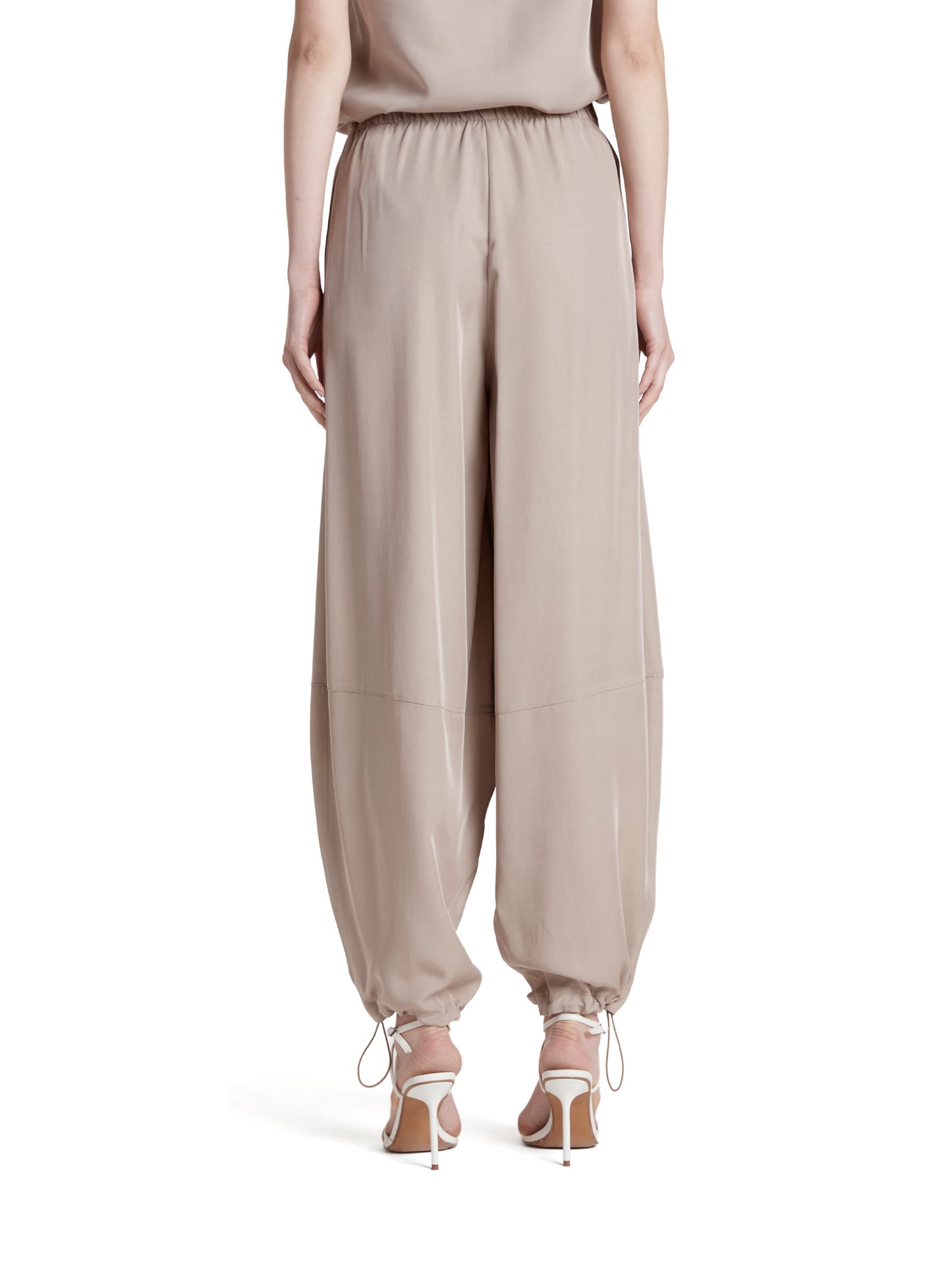 Wide-leg trousers