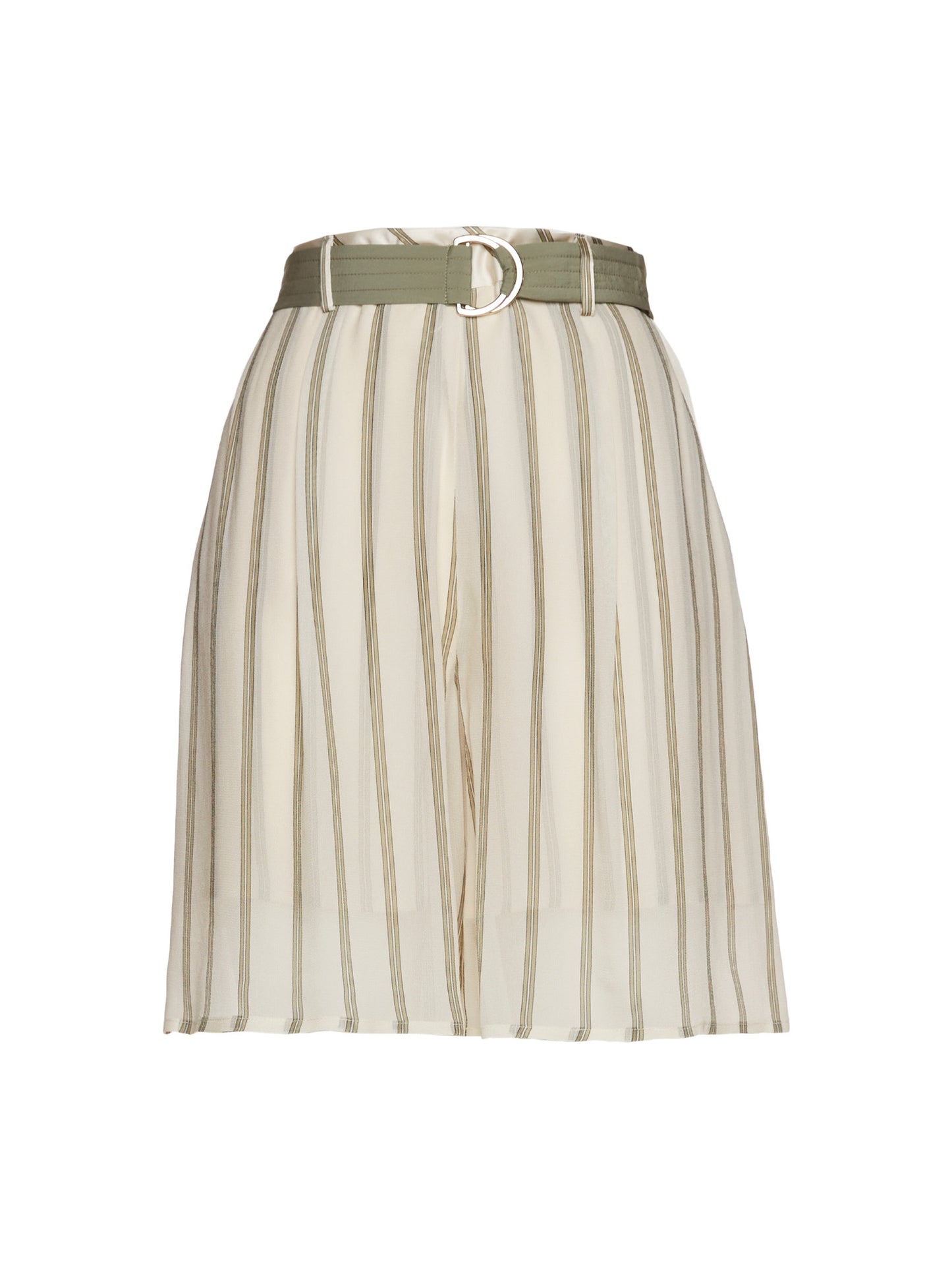 Flowing bermuda shorts