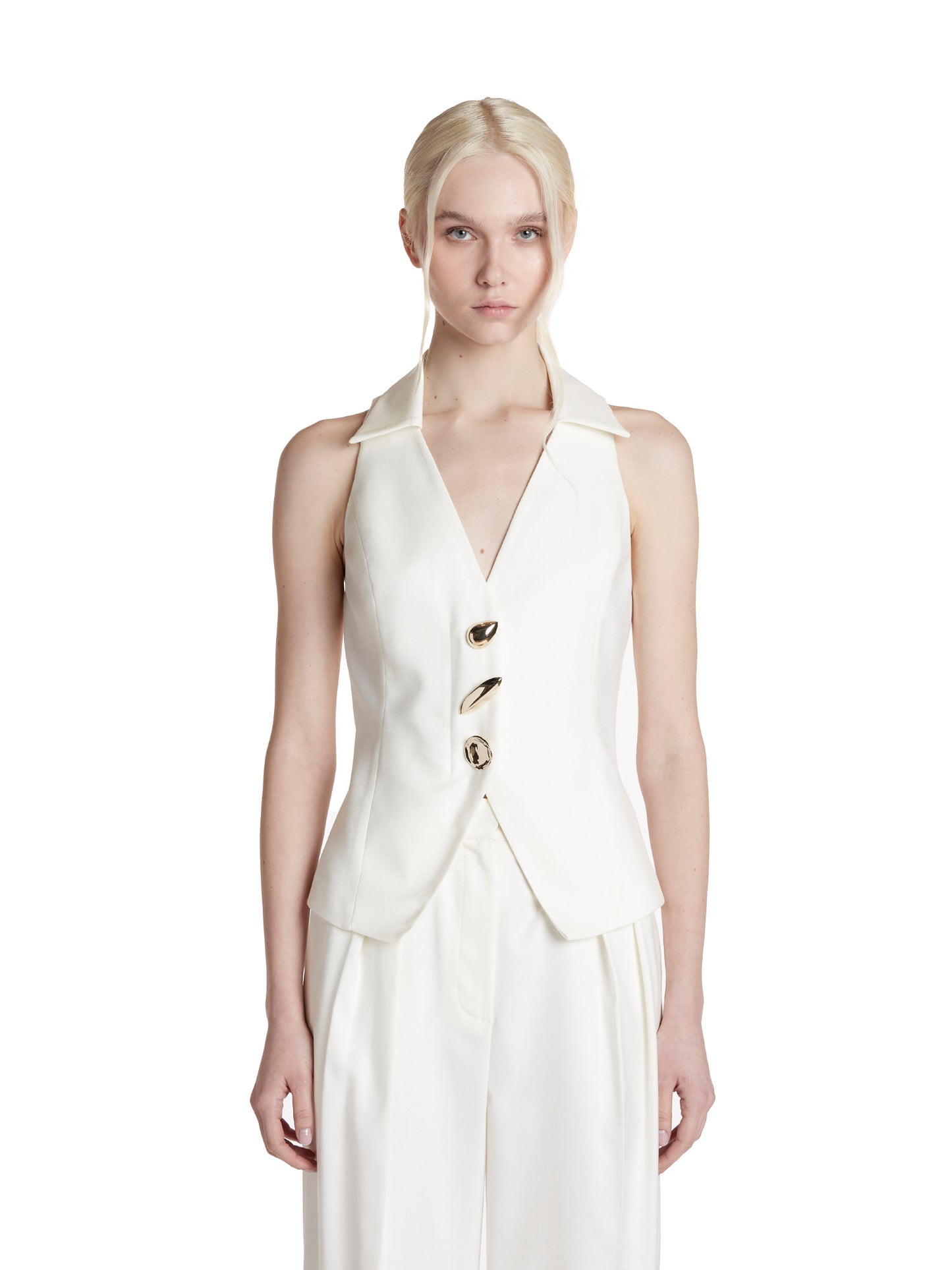 Three-button light woven top