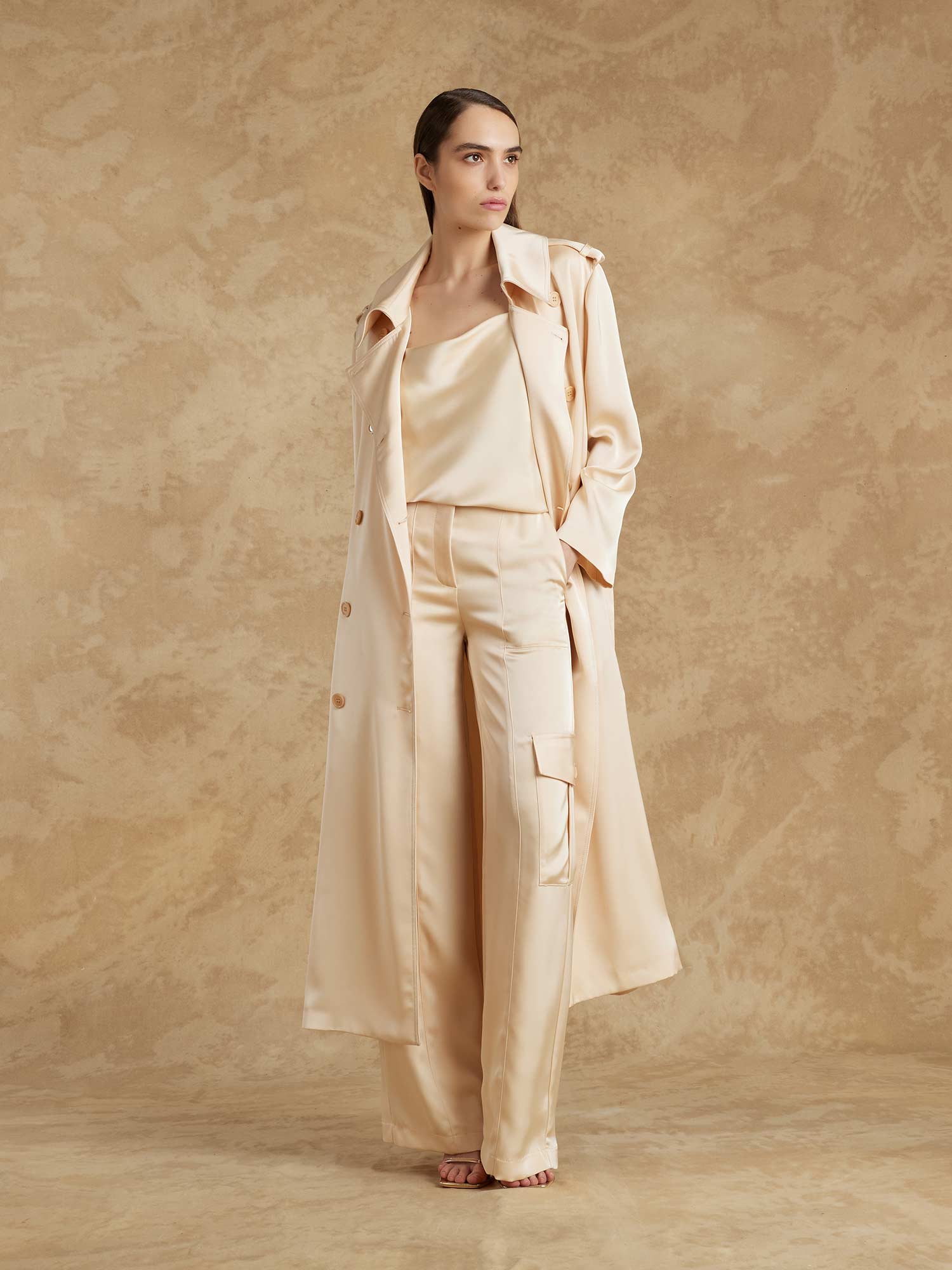 Space Simona Corsellini Trench in raso heavy